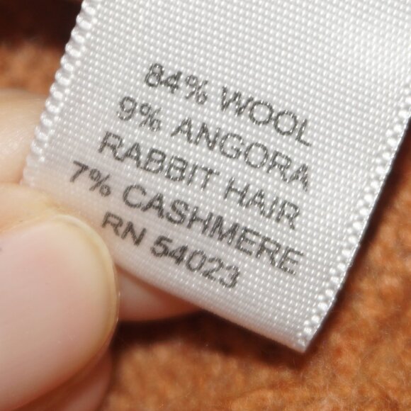 Vintage Y2K Banana Republic Wool Angora Cashmere Cable Knit Sweater - Picture 4 of 7